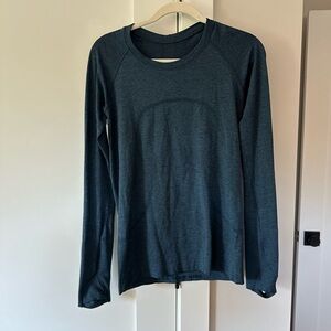 Lululemon long sleeve top